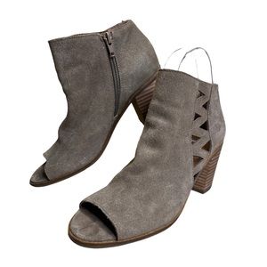 Lucky Brand Kantoah Taupe Suede Peep Toe Cut Out Detail Heeled Bootie Size 6.5